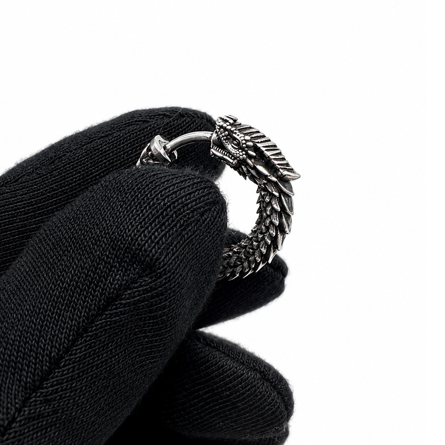 картинка Мужская серьга Дракон от магазина Beadsbrand