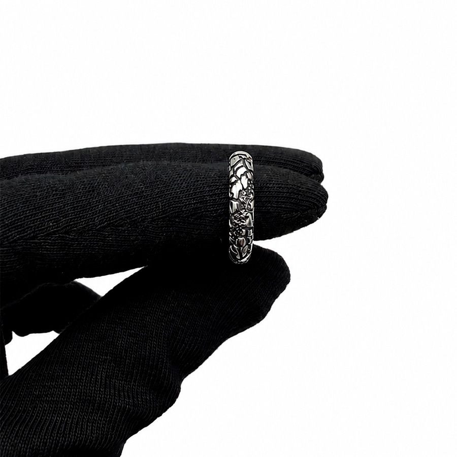картинка Мужская серьга Разлом от магазина Beadsbrand
