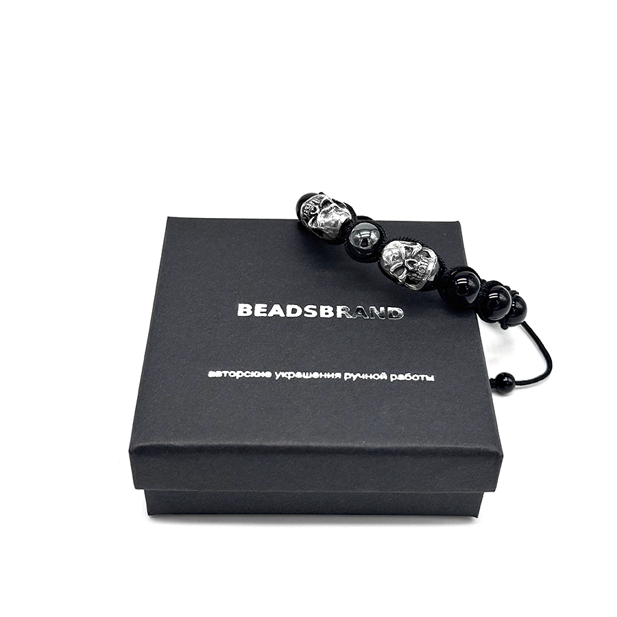 картинка Мужской браслет с черепами Агат и Гематит от магазина Beadsbrand