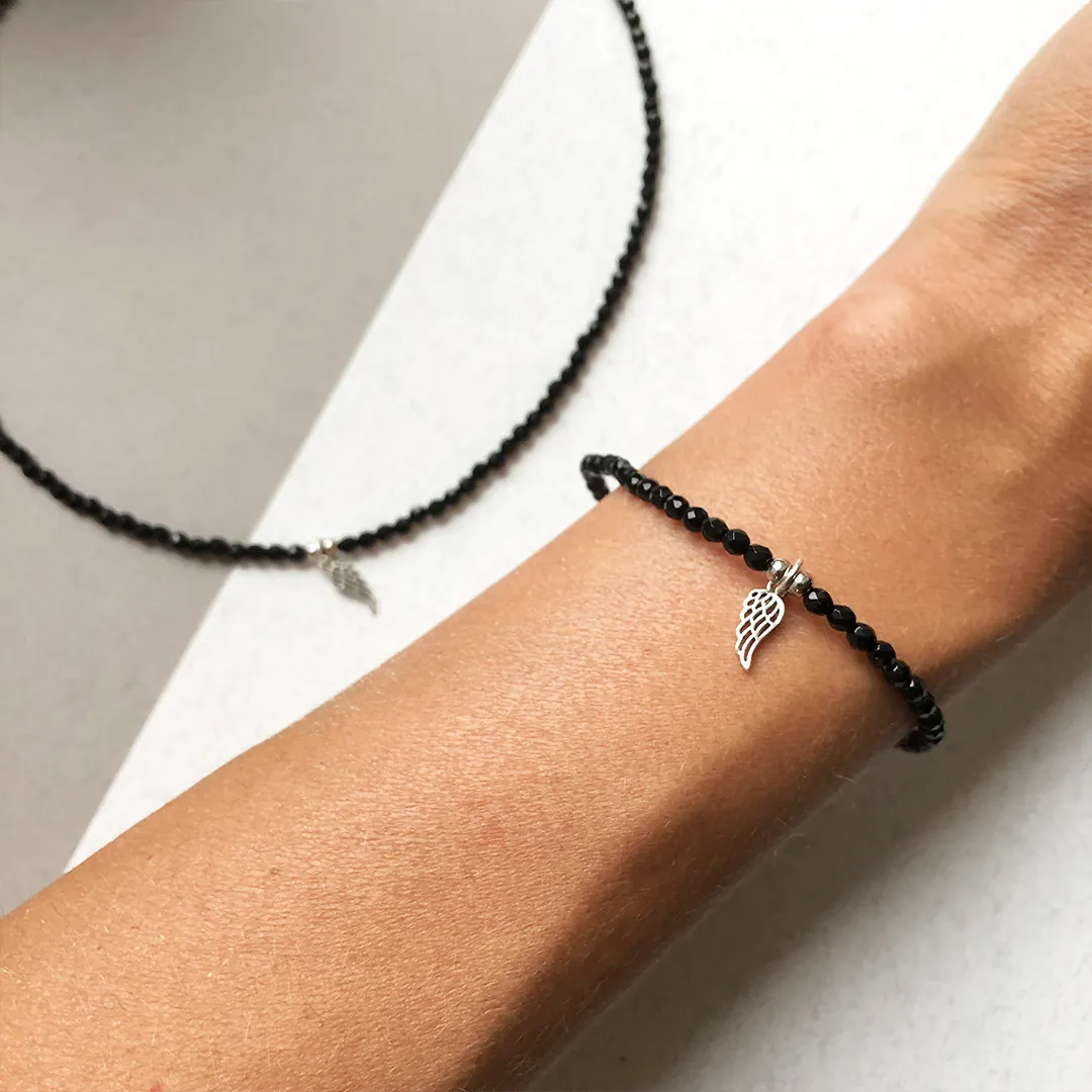 картинка Женский браслет из черного агата Крыло от магазина Beadsbrand
