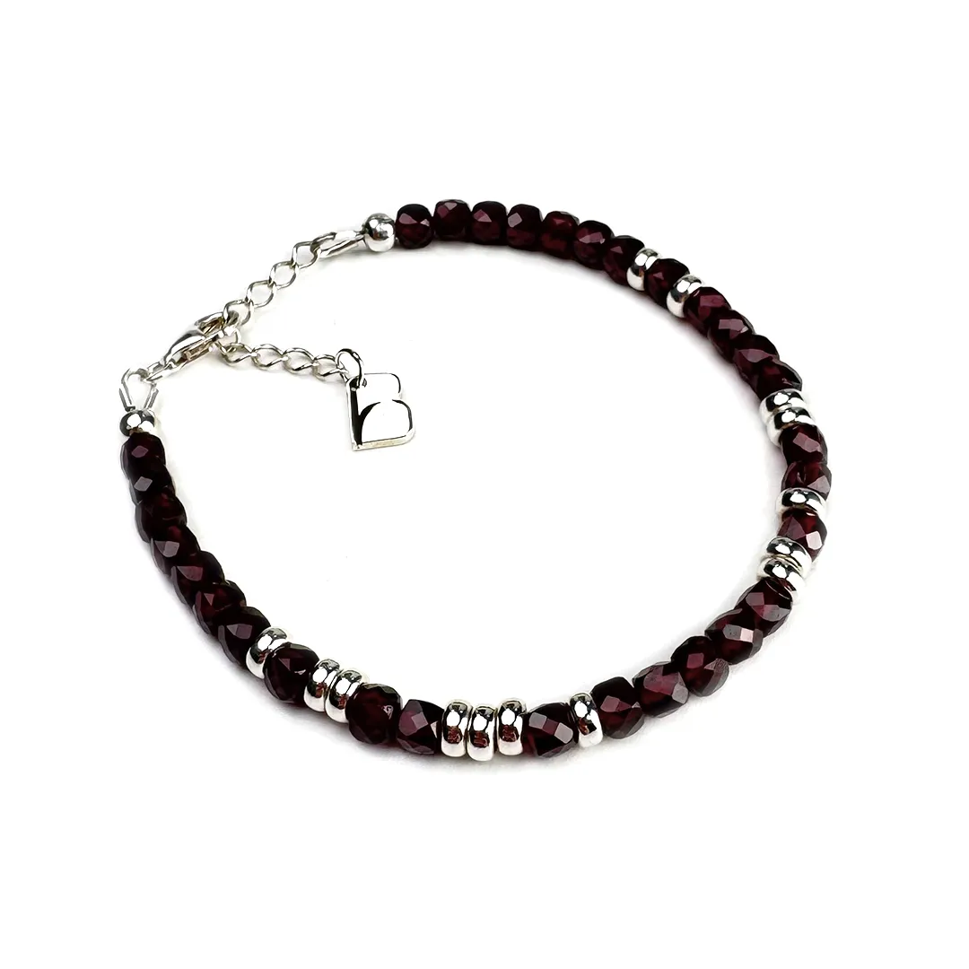 картинка Женский браслет Козерог от магазина Beadsbrand