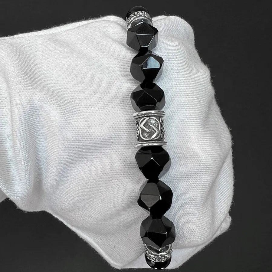 картинка Мужской браслет с руной Йера от магазина Beadsbrand