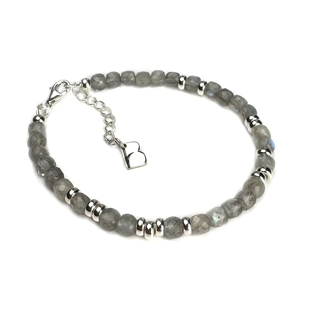 картинка Женский браслет Рак от магазина Beadsbrand