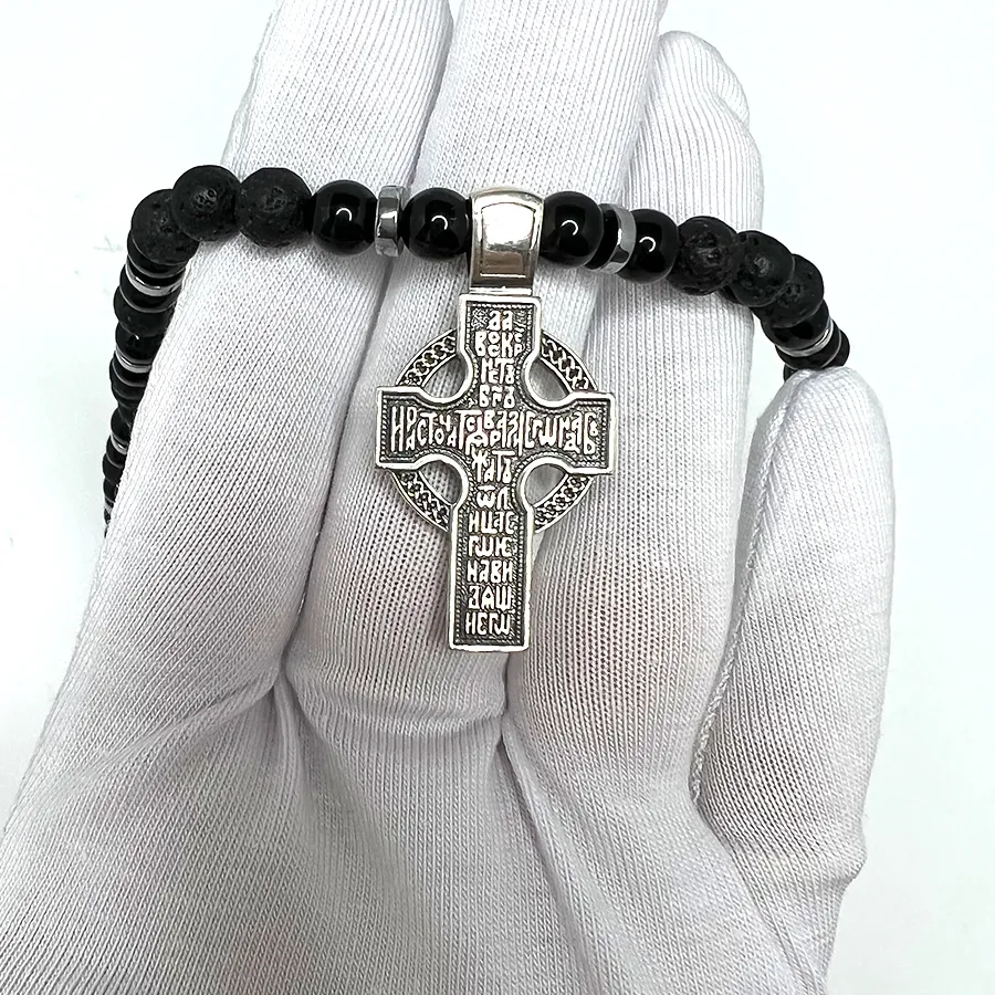 картинка Мужские бусы с крестом от магазина Beadsbrand