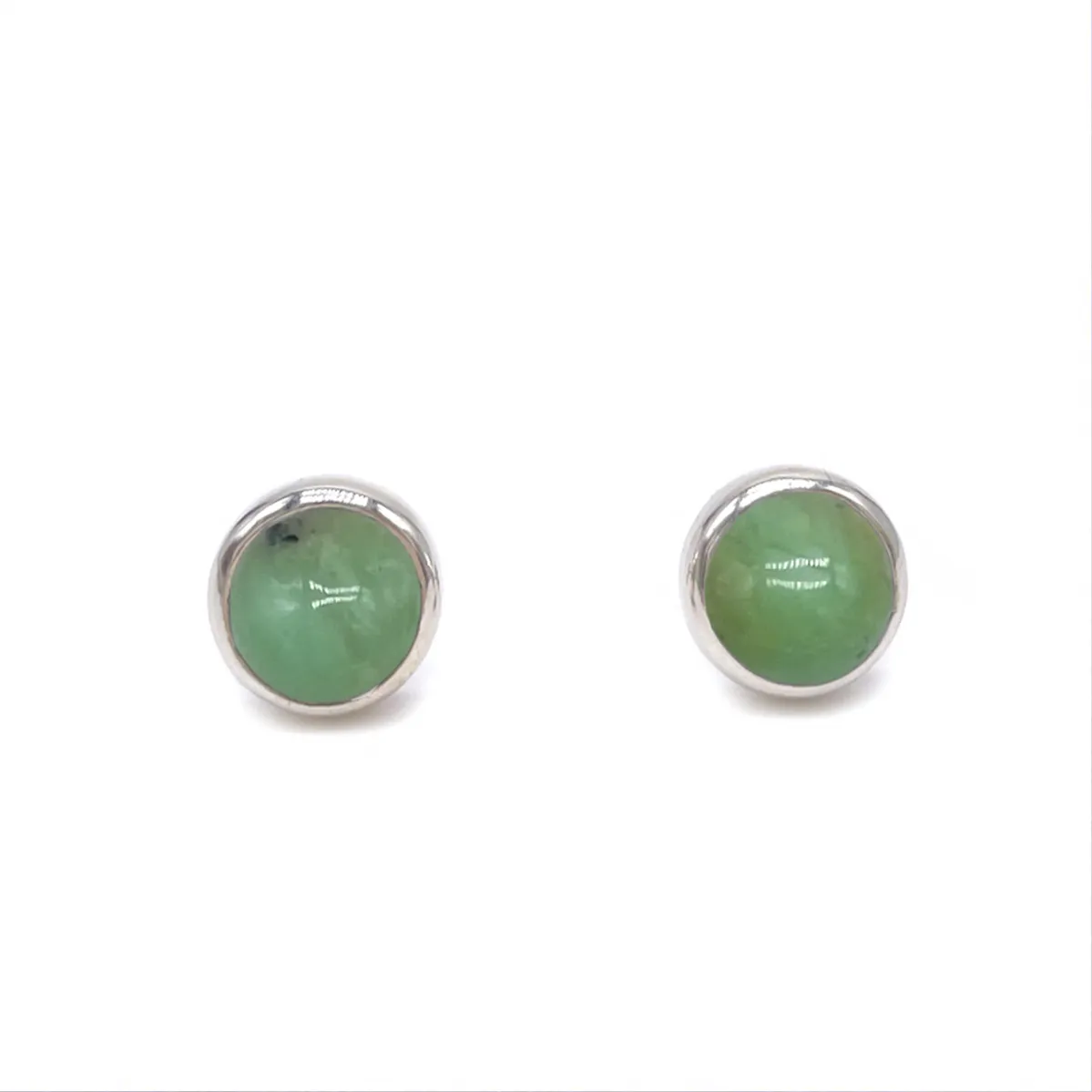 картинка Женские серьги пусеты с хризопразом от магазина Beadsbrand