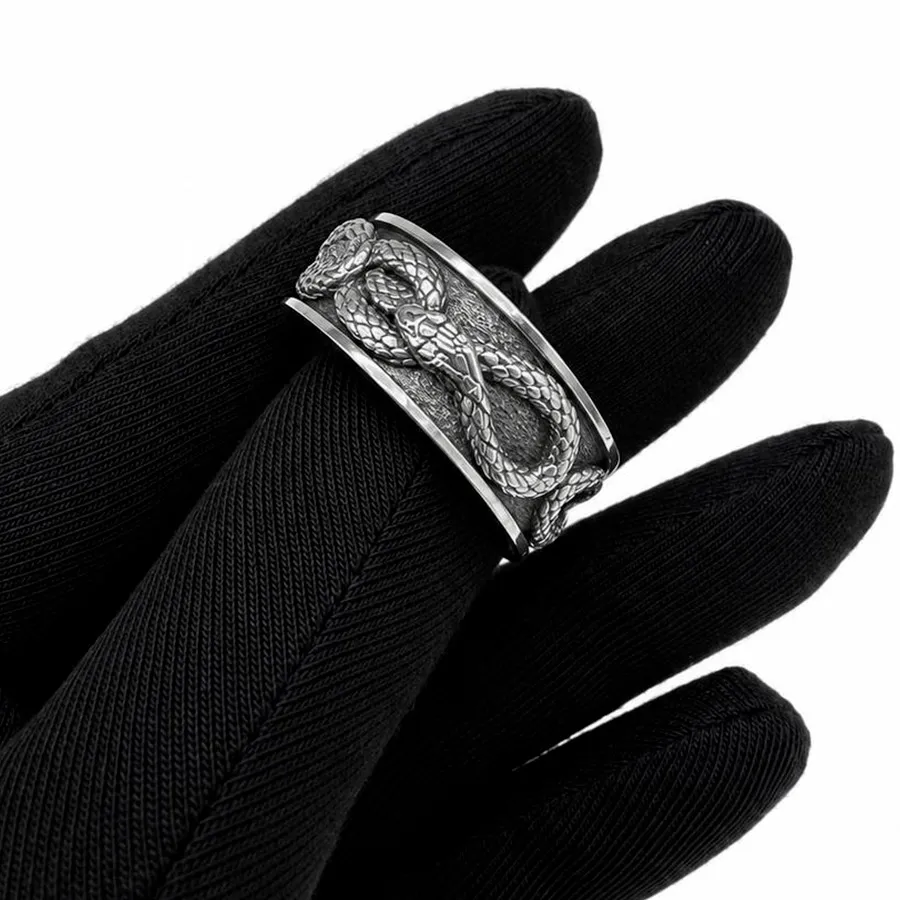картинка Мужское кольцо Змея от магазина Beadsbrand