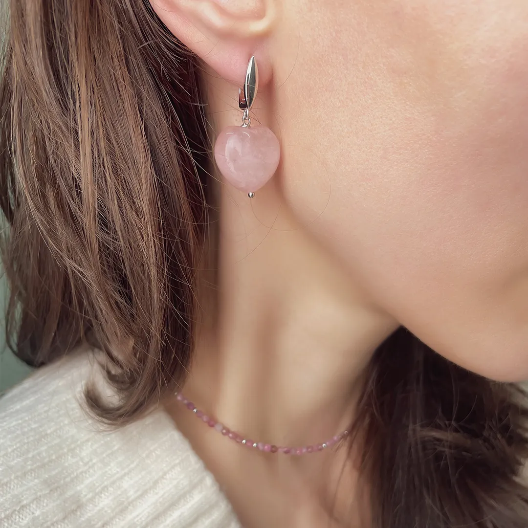 картинка Женские серьги с розовым кварцем Сердце от магазина Beadsbrand