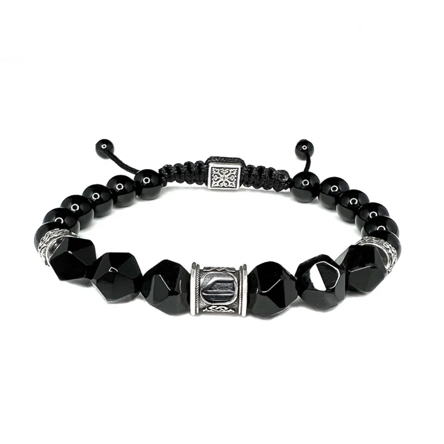 картинка Мужской браслет с руной Уруз от магазина Beadsbrand
