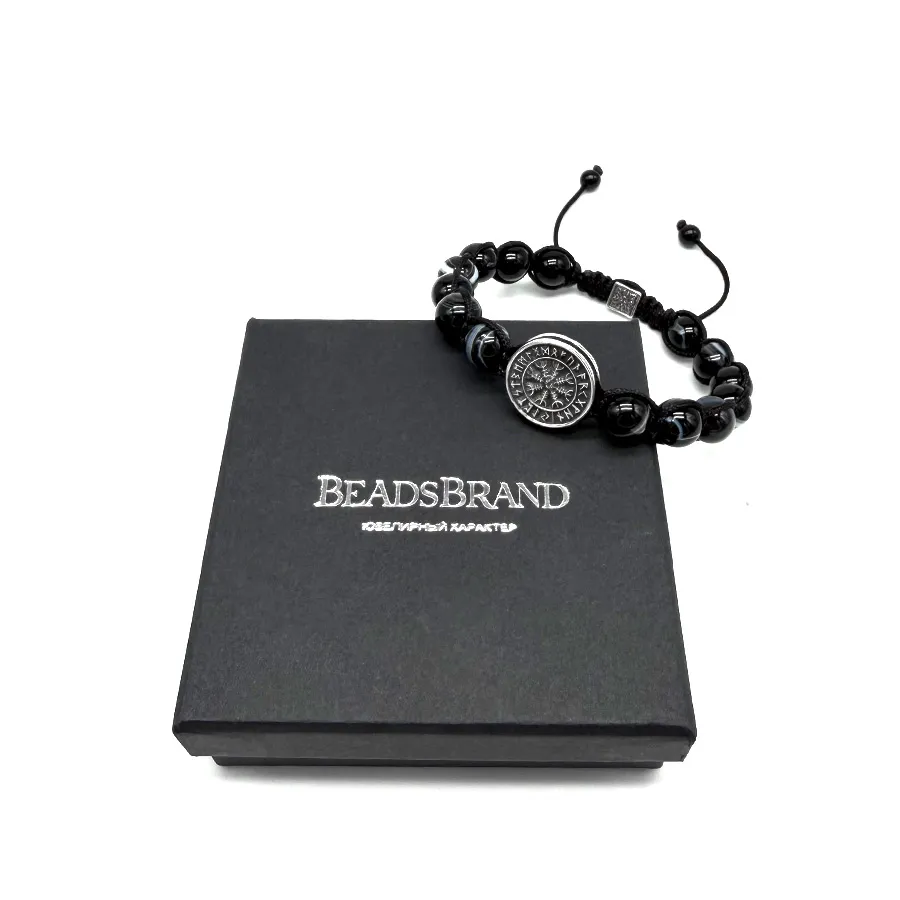 картинка Мужской браслет Шлем ужаса оникс от магазина Beadsbrand